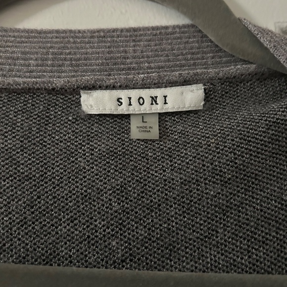 Sioni Star Cardigan - Picture 2 of 2